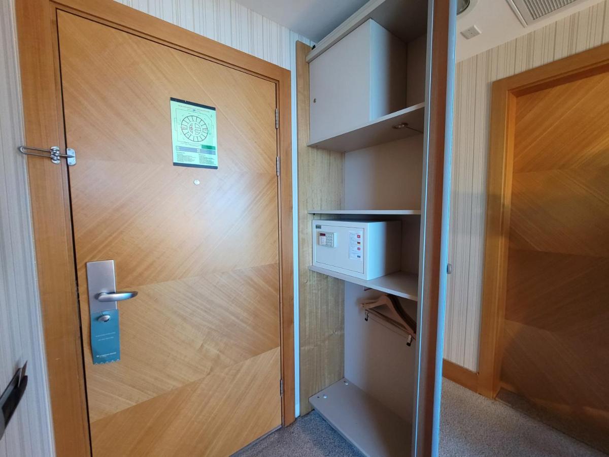 Club Kamer met Kingsize Bed en Uitzicht op de Bergen en de Natuur - Roken
