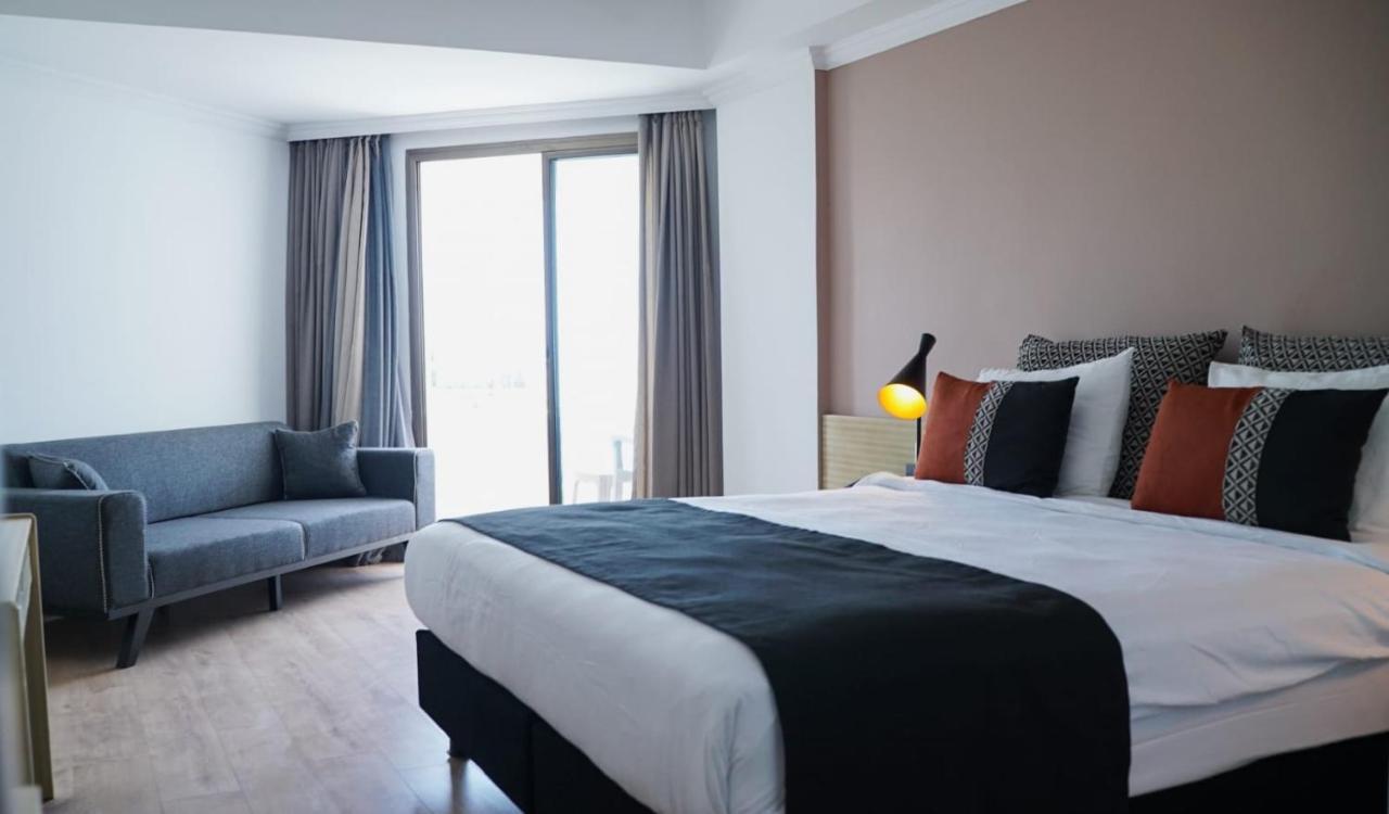 Standard Doppel- oder Zweibettzimmer mit Meerblick