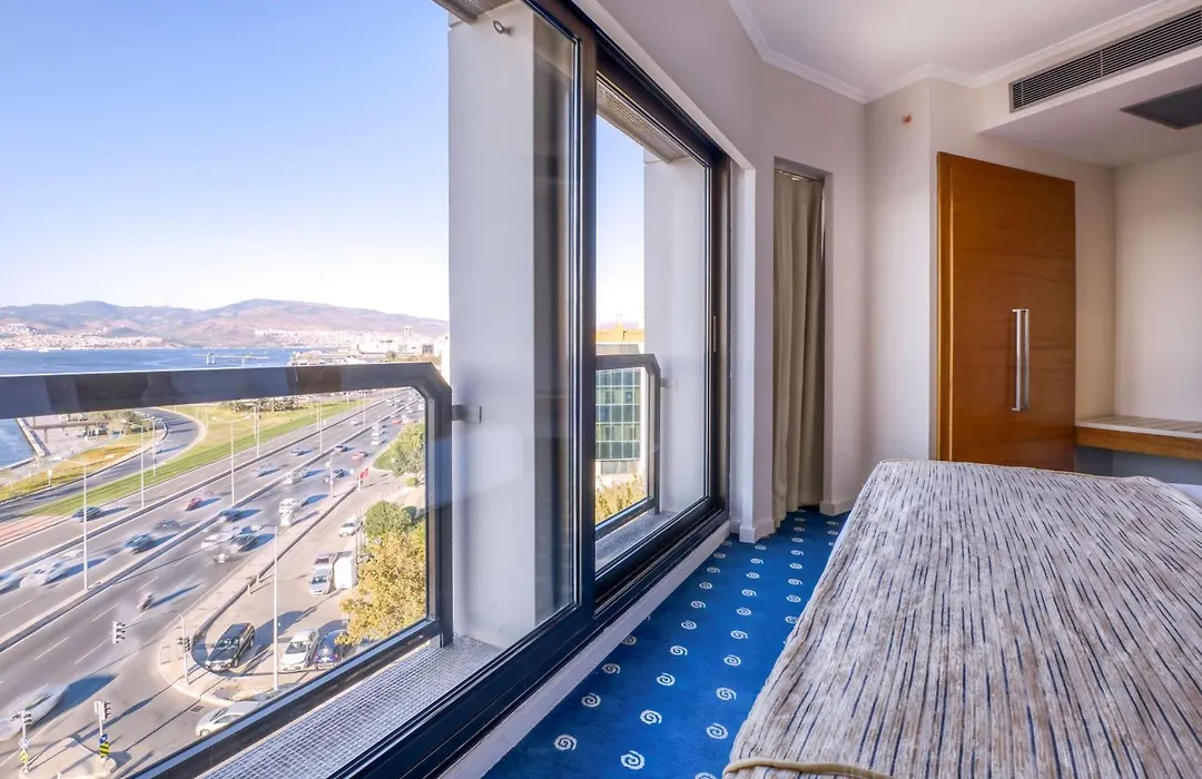 Best Western Plus Hotel Konak-1