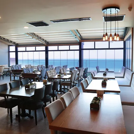 Pasaport Pier Hotel-3