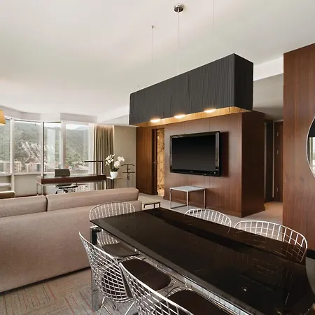 Ramada Encore By Wyndham Izmir-2