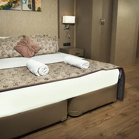 Hotel Iz-3