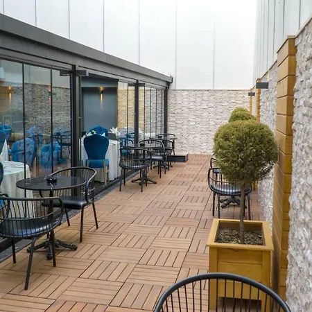 Greymark Hotel-3
