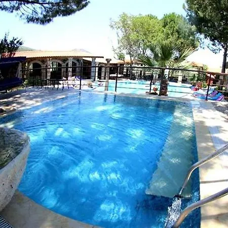 Atillas Getaway Holiday Resort-3